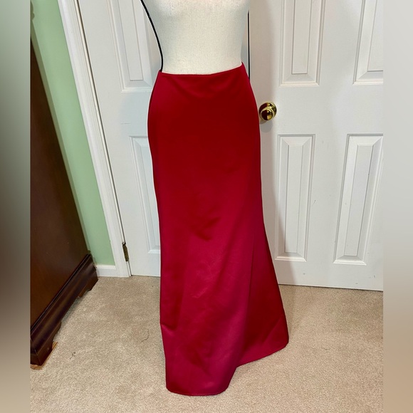 Y2K David’s bridal 2piece red satin strapless corset sz2 Matching maxi skirt sz4 - Picture 15 of 15